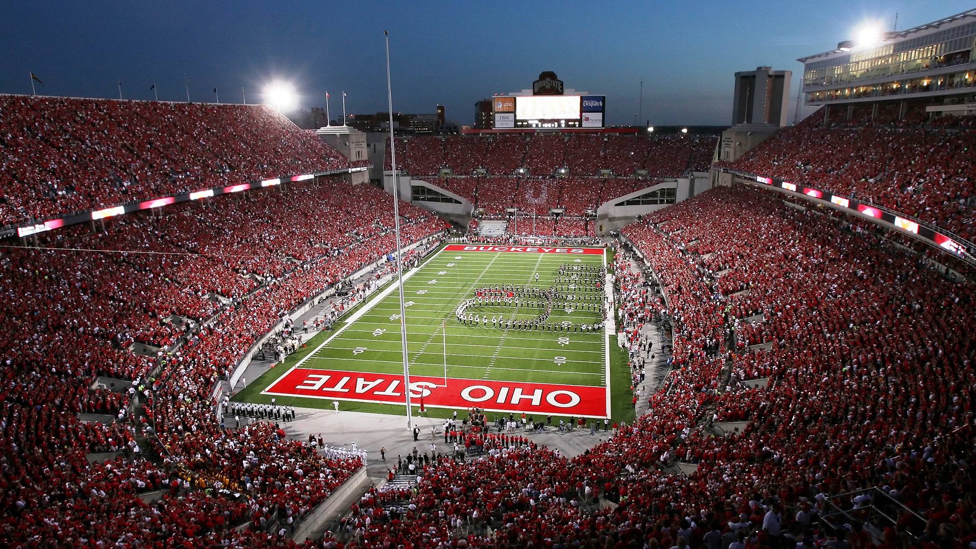 阿扎伦卡连续五场比赛得分超过领先优势明显，IG不断突破！观众掌声雷动